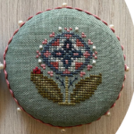 Pocket Round: Flower - Heart in Hand * NVL Preorder