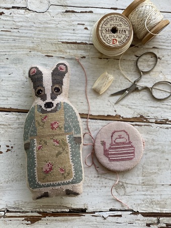 Clovis, Animal Crackers British Series, Stacy Nash