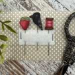 Strawberry and Thread Pin Set - Puntini Puntini